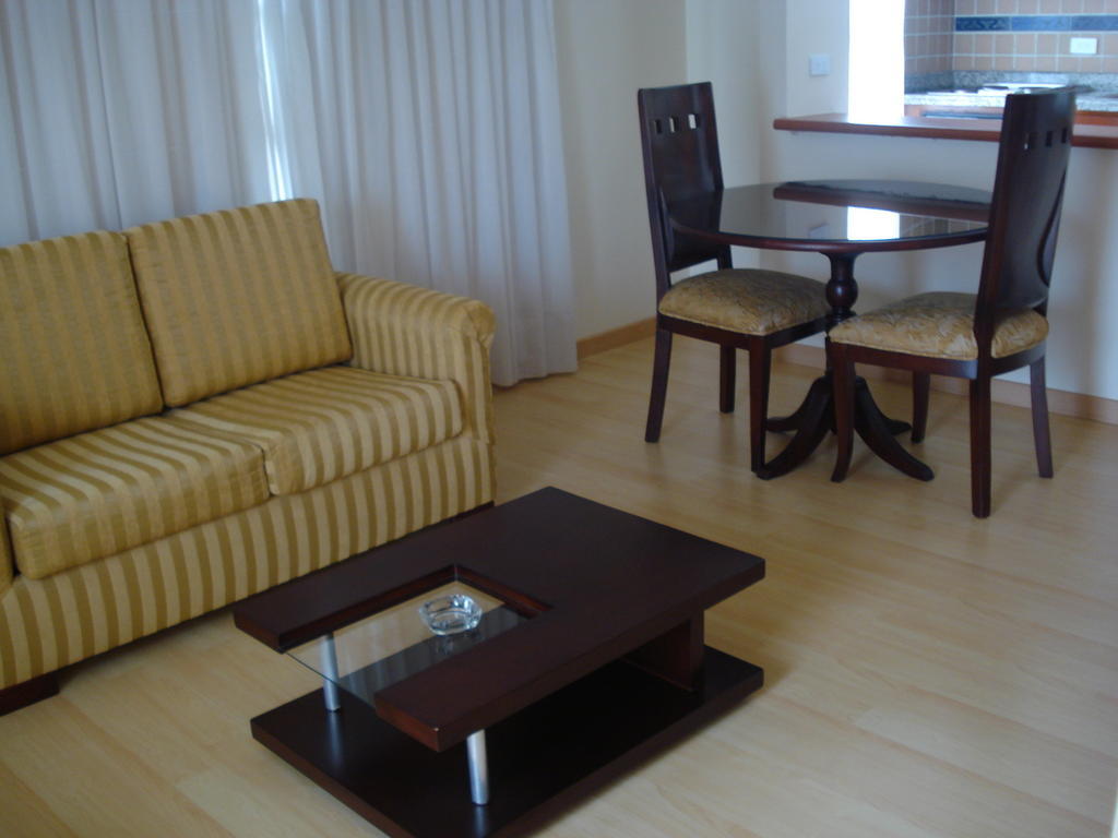 Apartamentos Santa Maria Bogotá Habitación foto